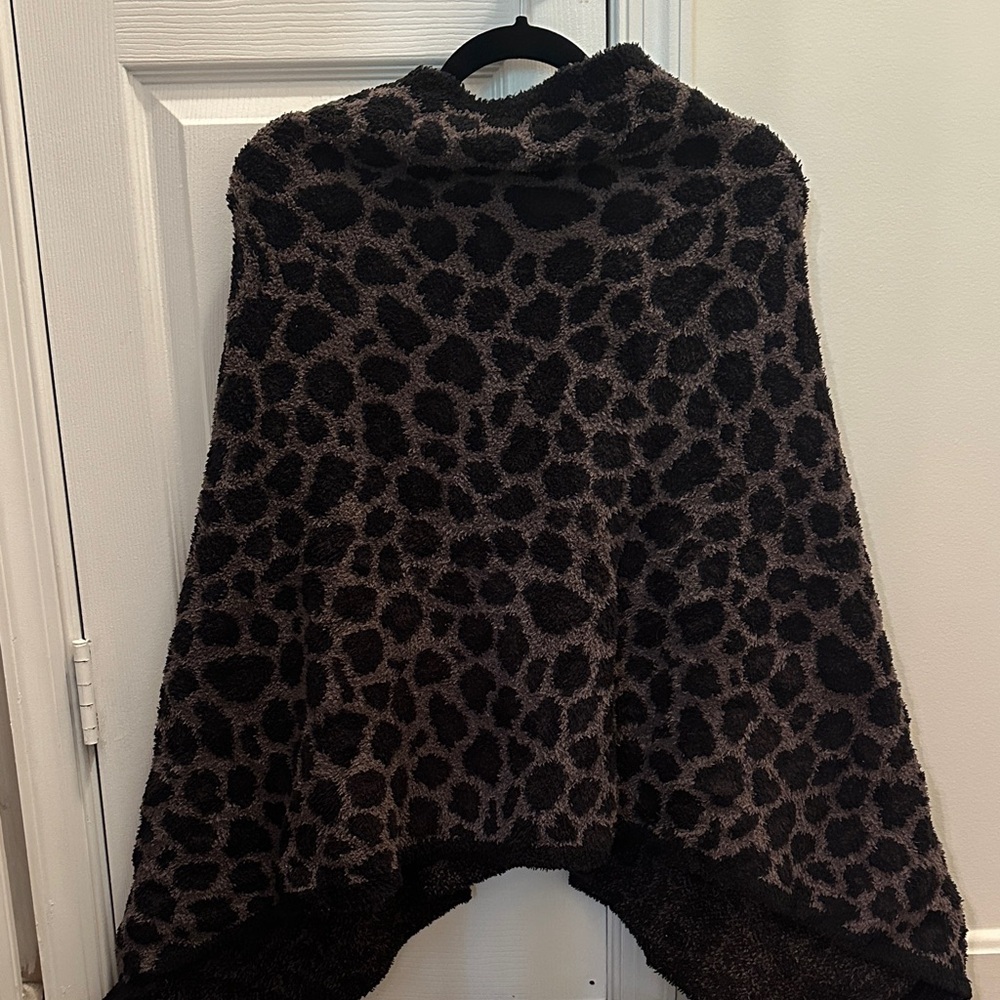 Barefoot Dreams Leopard Print Plush Poncho - Brown & Black